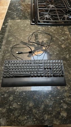 Royal Kludge Type Writer style gaming keyboard.