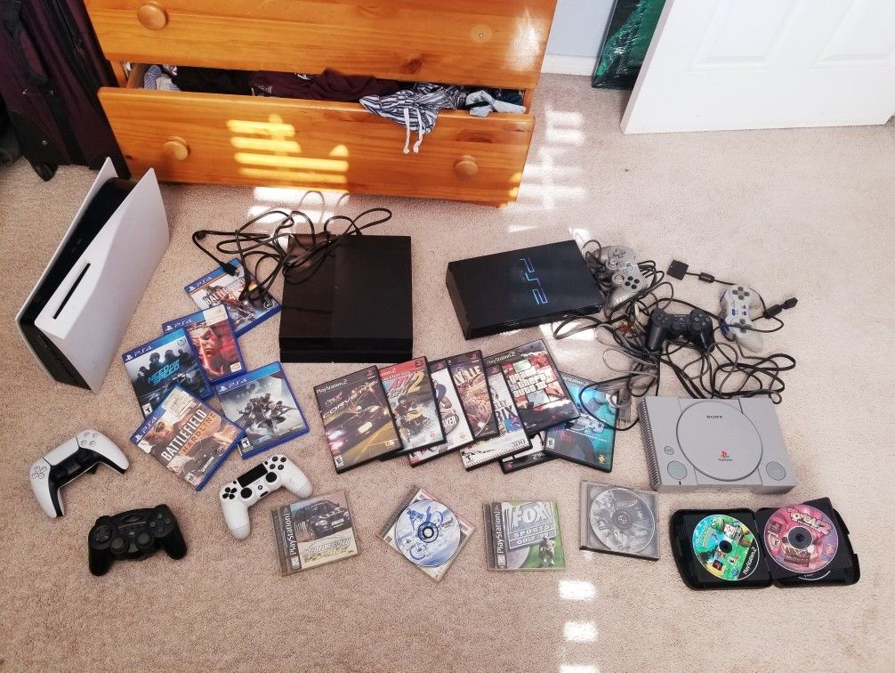 Selling Sony Playstation video games collection