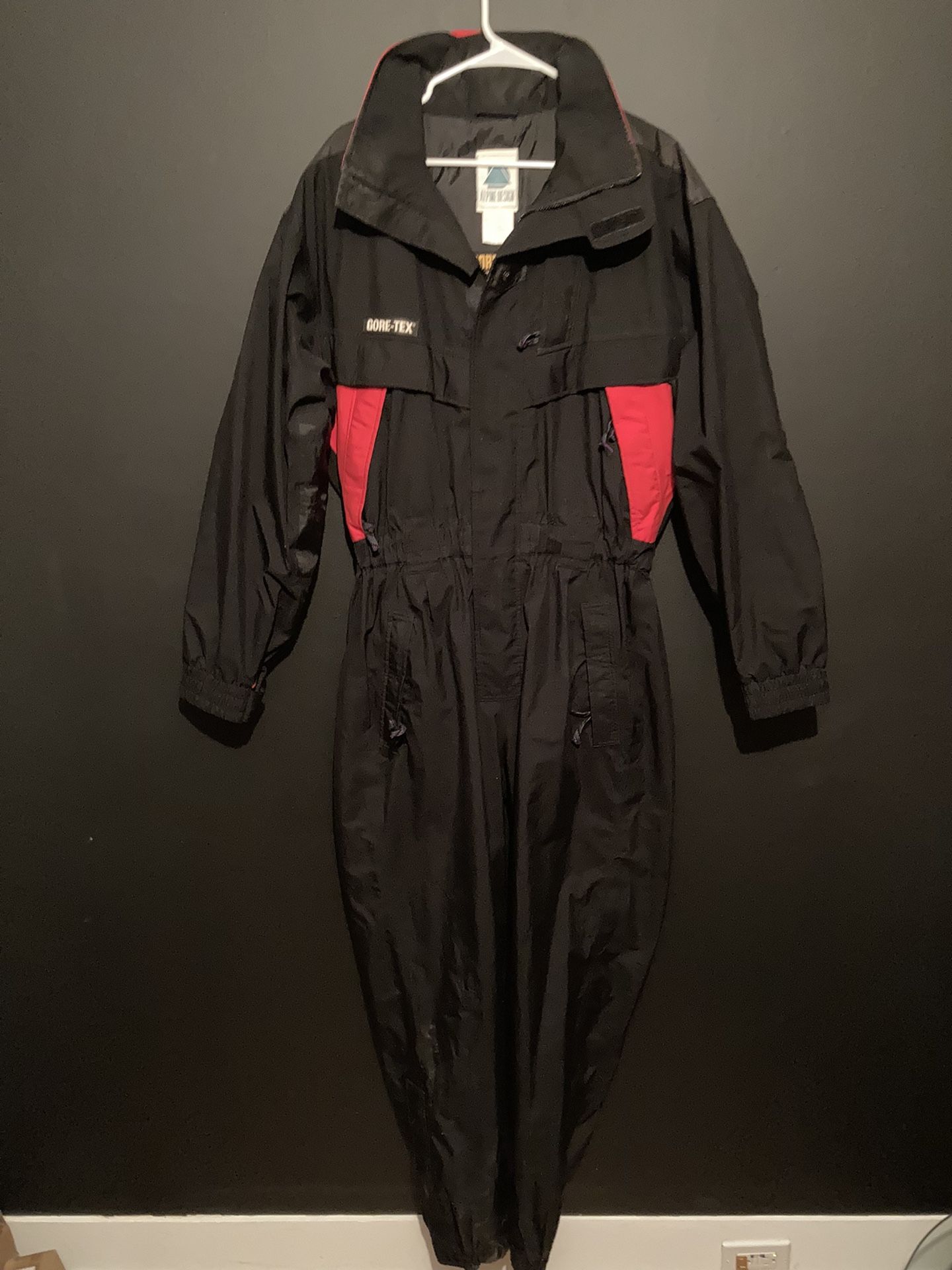 Vintage Alpine Design Gore-tex Men’s Ski Suit Large