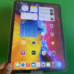 256GB Apple IPad Pro 11” (2020 Model / Liquid Retina Display/ 2nd Generation) New with Accessories (Apple warranty -09 2022) 