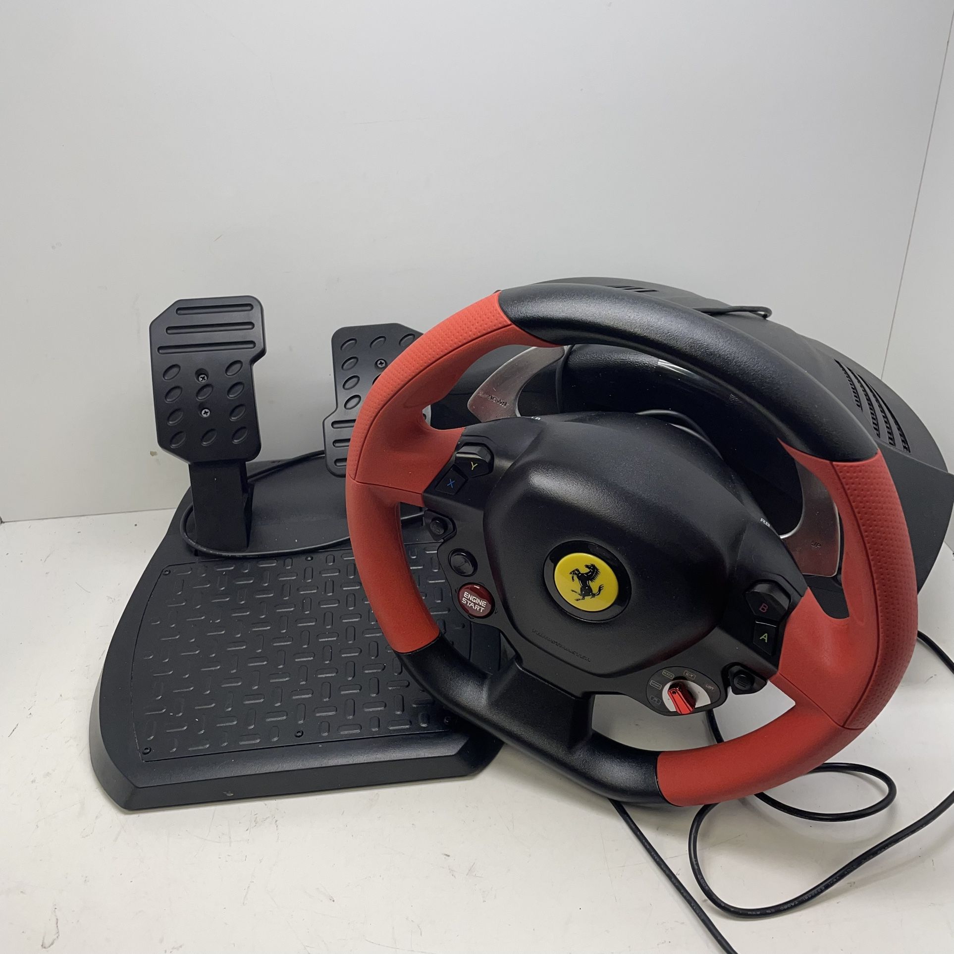ThrustMaster Ferrari 458 Spider Racing Wheel Xbox 192760