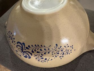 Pyrex bowl Heritage