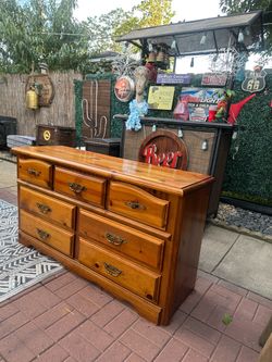 Solid Pine Wood 7-Drawer Dresser