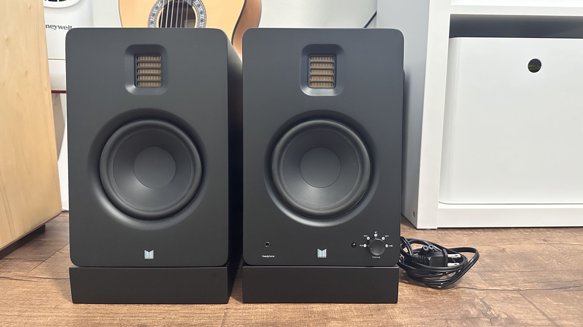 MM-5R Monolith Bookshelf Speakers
