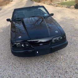 1990 Ford Mustang