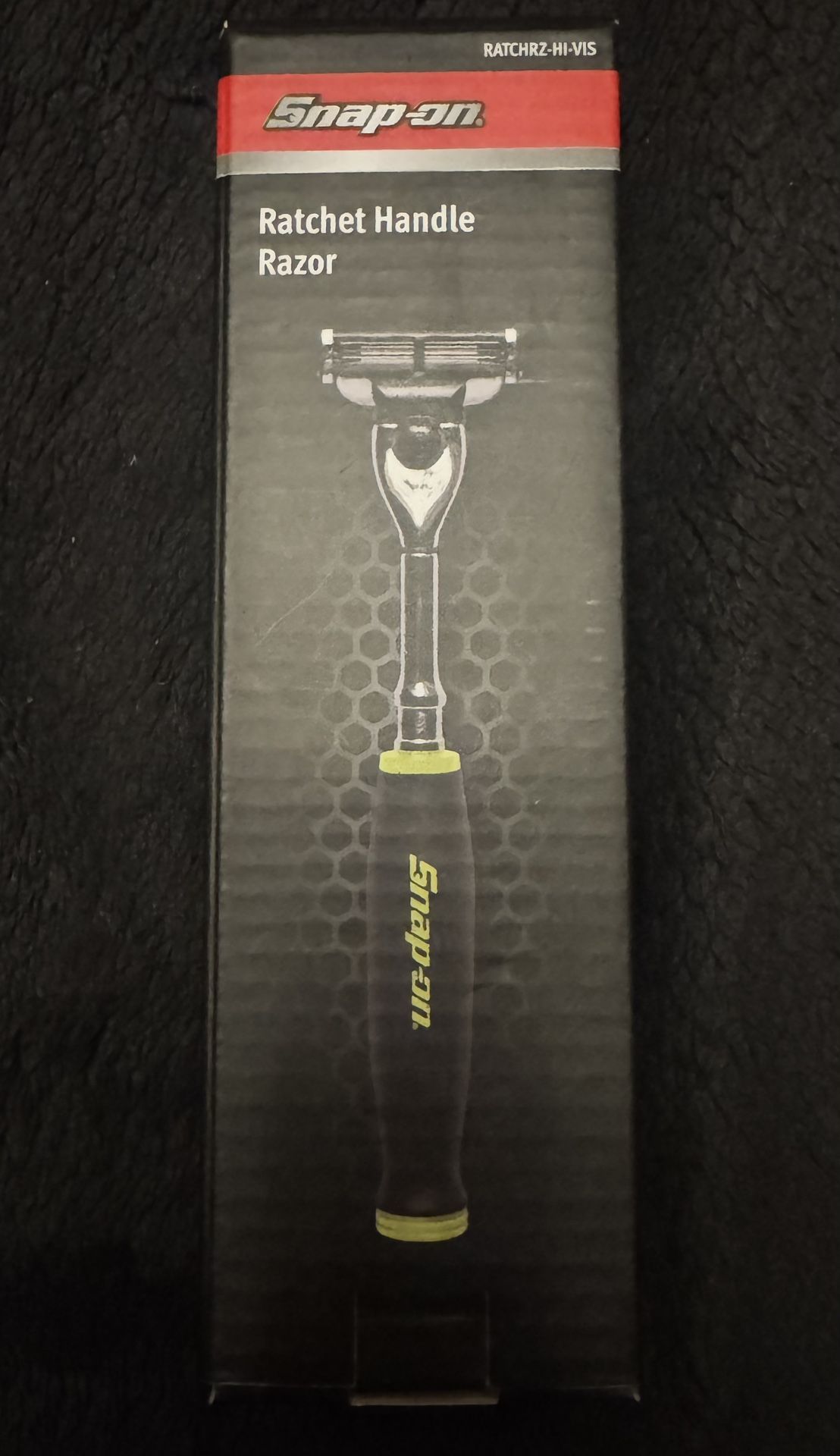 NIB  Snap On Tools  Gillette Mach 3  3 Blade Razor  Soft Grip Handle Hi Viz  2 Total Head Cartridges