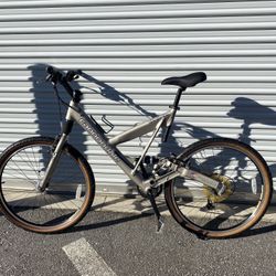 Legendary Cannondale Super V – Lightweight, Fast & Comfortable! 🇺🇸25years old