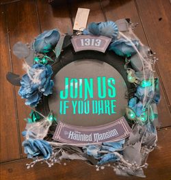 Disneys Haunted Mansion Light-Up "Join Us If You Dare" Wreath 18" Diameter