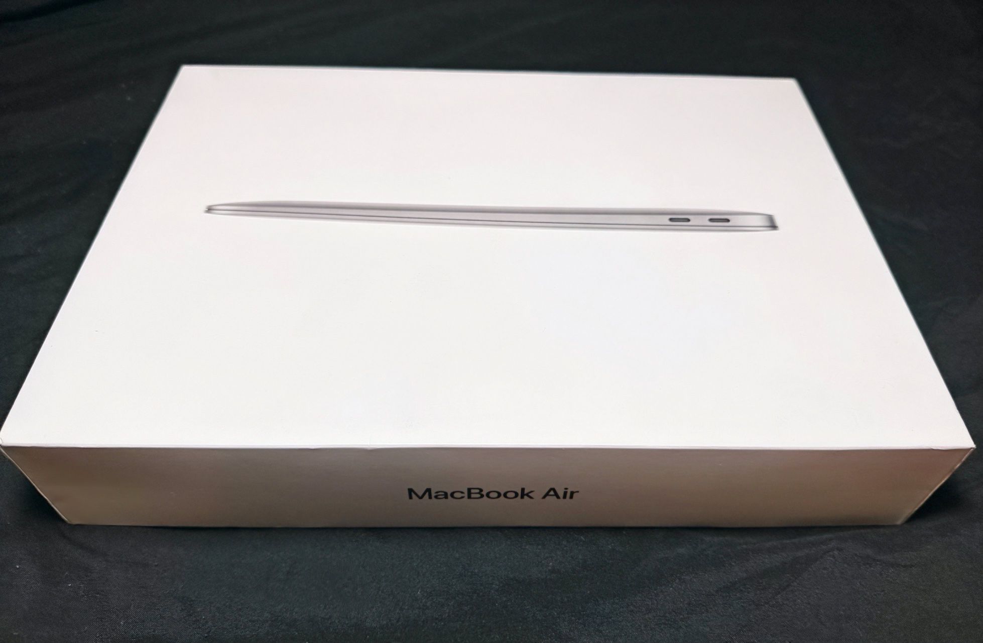 MACBOOK AIR 13” IN BOX 