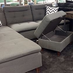 Sectional With Ottoman 