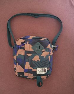 The North Face Berkeley Crossbody Bag