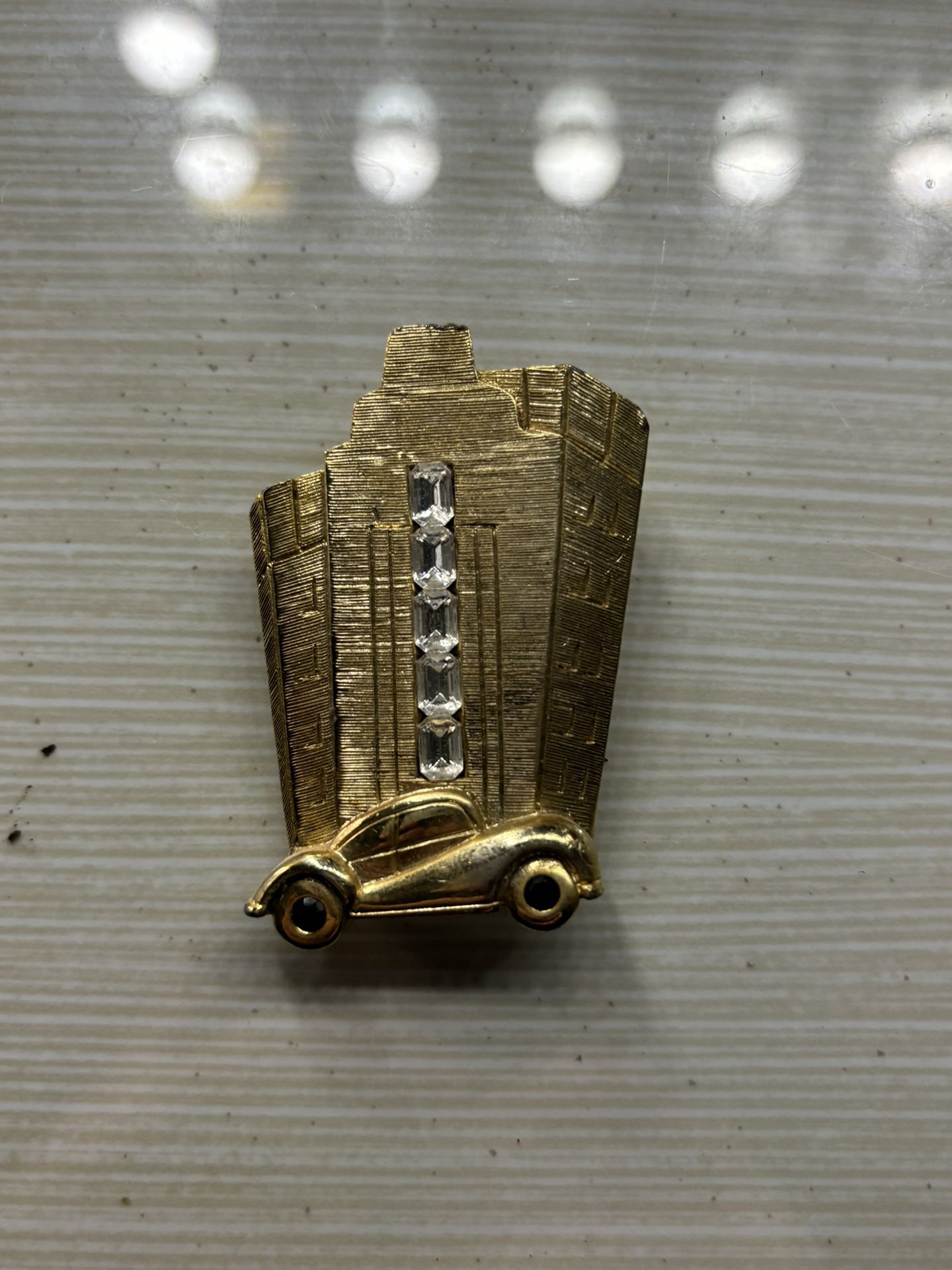 Art DECO style M JENT brooch Building skyscraper and old car vintage signed