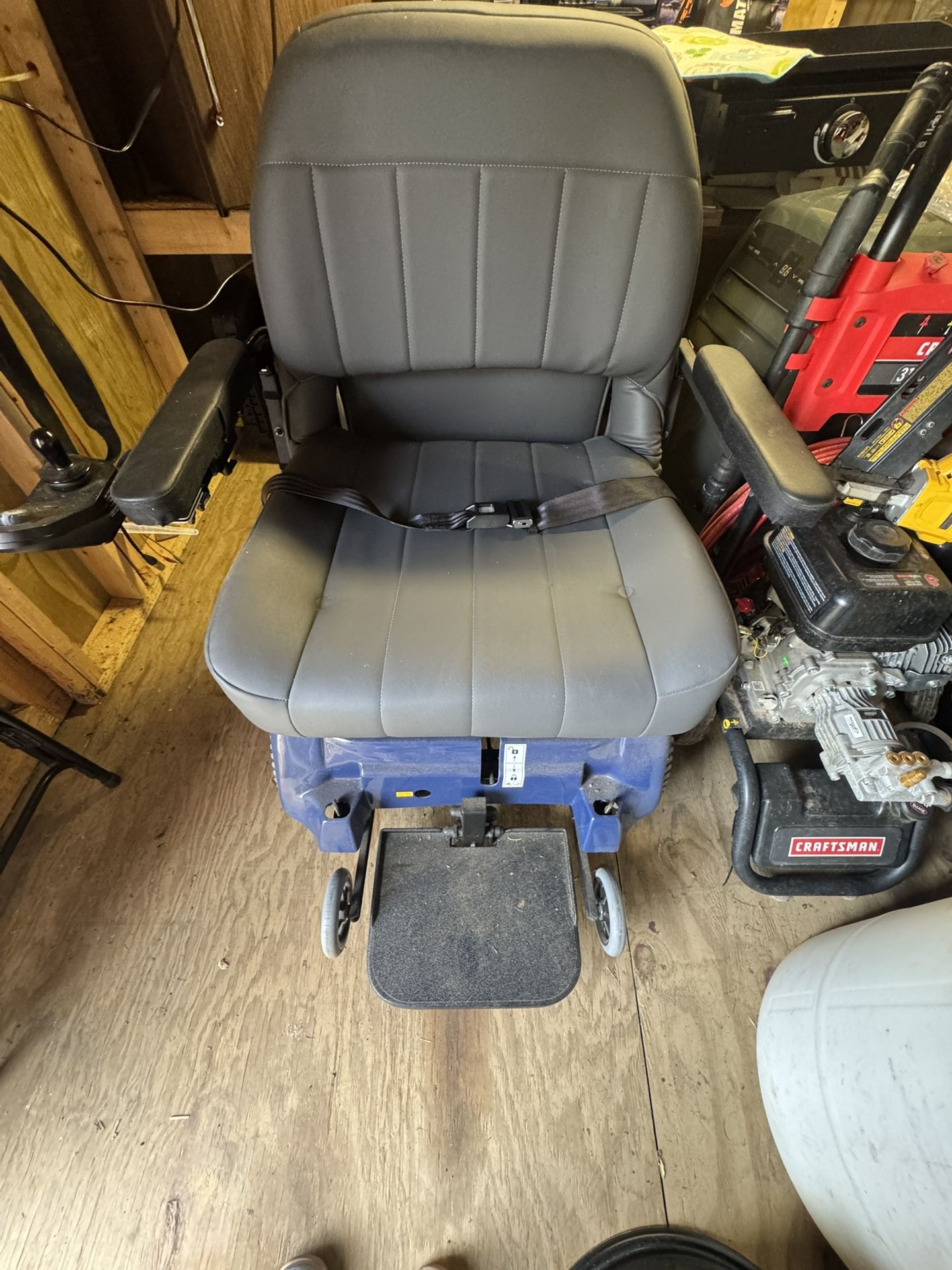 Oversized Electric Wheelchair