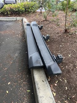 Jeep JL running boards stock