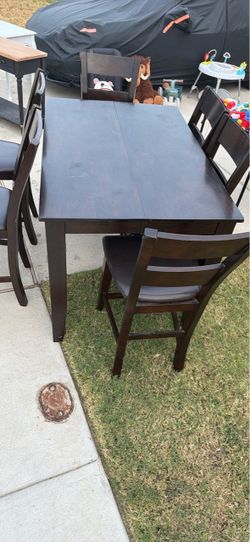 Dinette set with 6 chairs