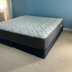 HIGH END NEW KING MATTRESSES!