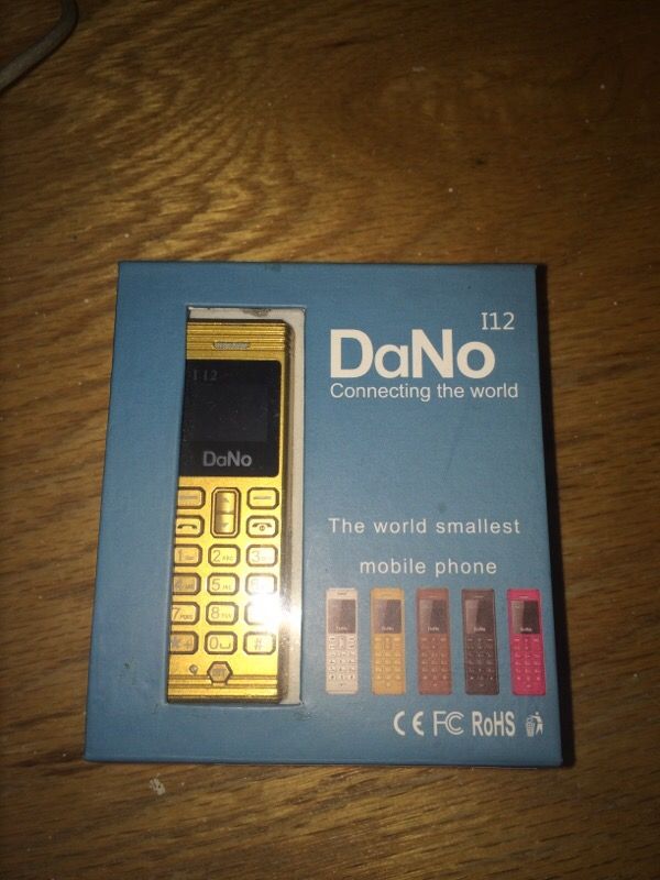 Dano worlds smallest cell phone