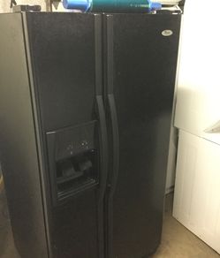 Black whirlpool kitchen set/ warranty/ delivery and installation are available