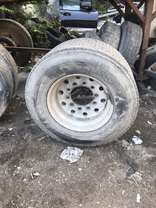 Super single semi truck tires for Sale in Cicero, IL OfferUp
