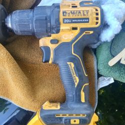 DeWalt Drill With Battery 