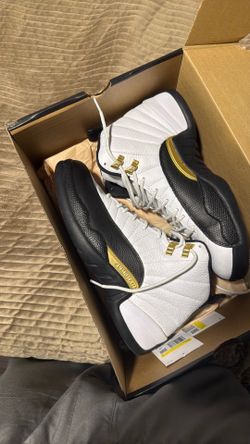 Jordan 12 size 9