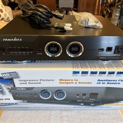 Panamax M5400-PM Power Conditioner In Box