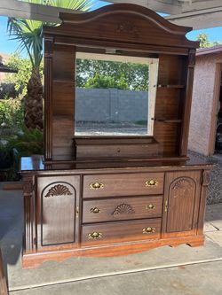 Full size bedroom set
