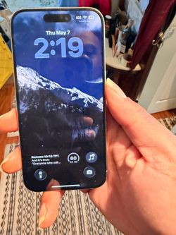 iPhone 15 Pro Natural Titanium 256GB UNLOCKED
