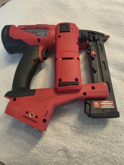 Milwaukee M18 18 G Crown Stapler New!