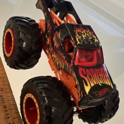 Scorcher Monster Jam Monster Truck 1/64 Scale