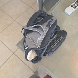 Kids Baseball Glove 