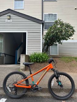 Cannondale Kids Trail Mountain Bike – 20” Wheels - Lightweight Youth Bicycle