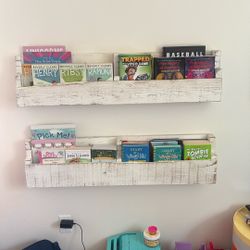 Rustic Hanging Bookshelves 