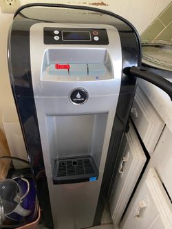 Water dispenser