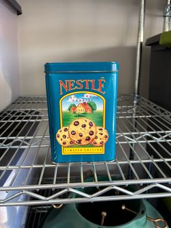 Nestle Toll House Tin