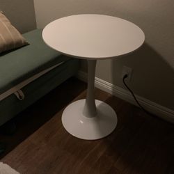 Round Dining Table