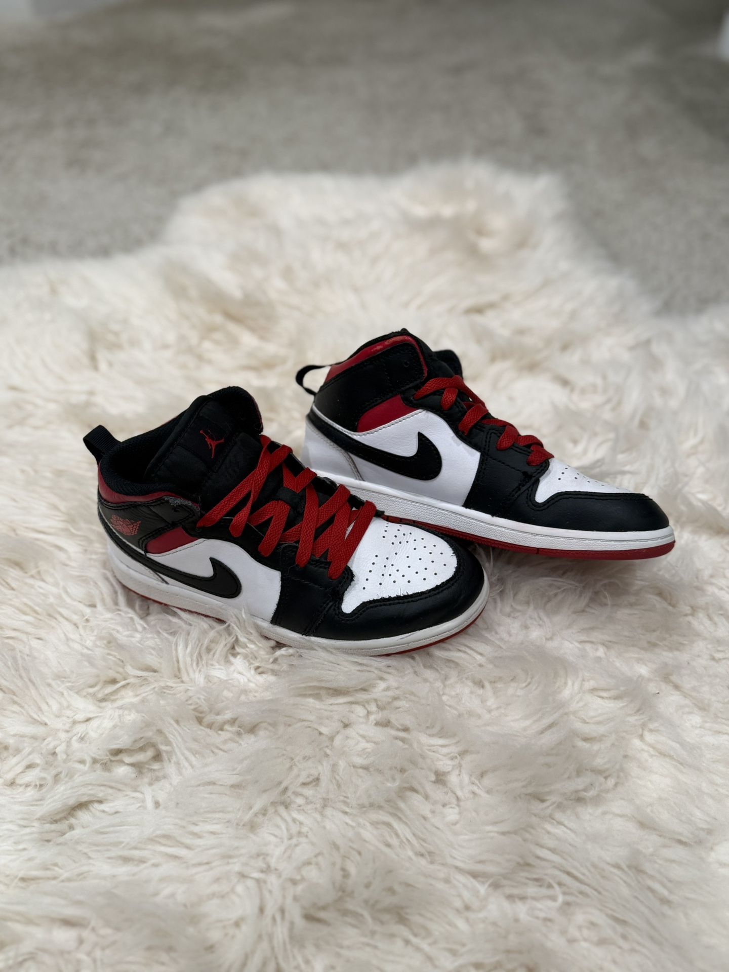 Nike Air Jordan 1 High Top Kids