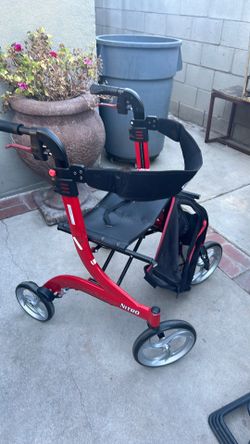 Nitro walker red