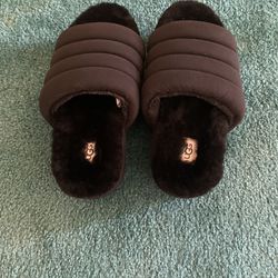 UGGs Slippers 