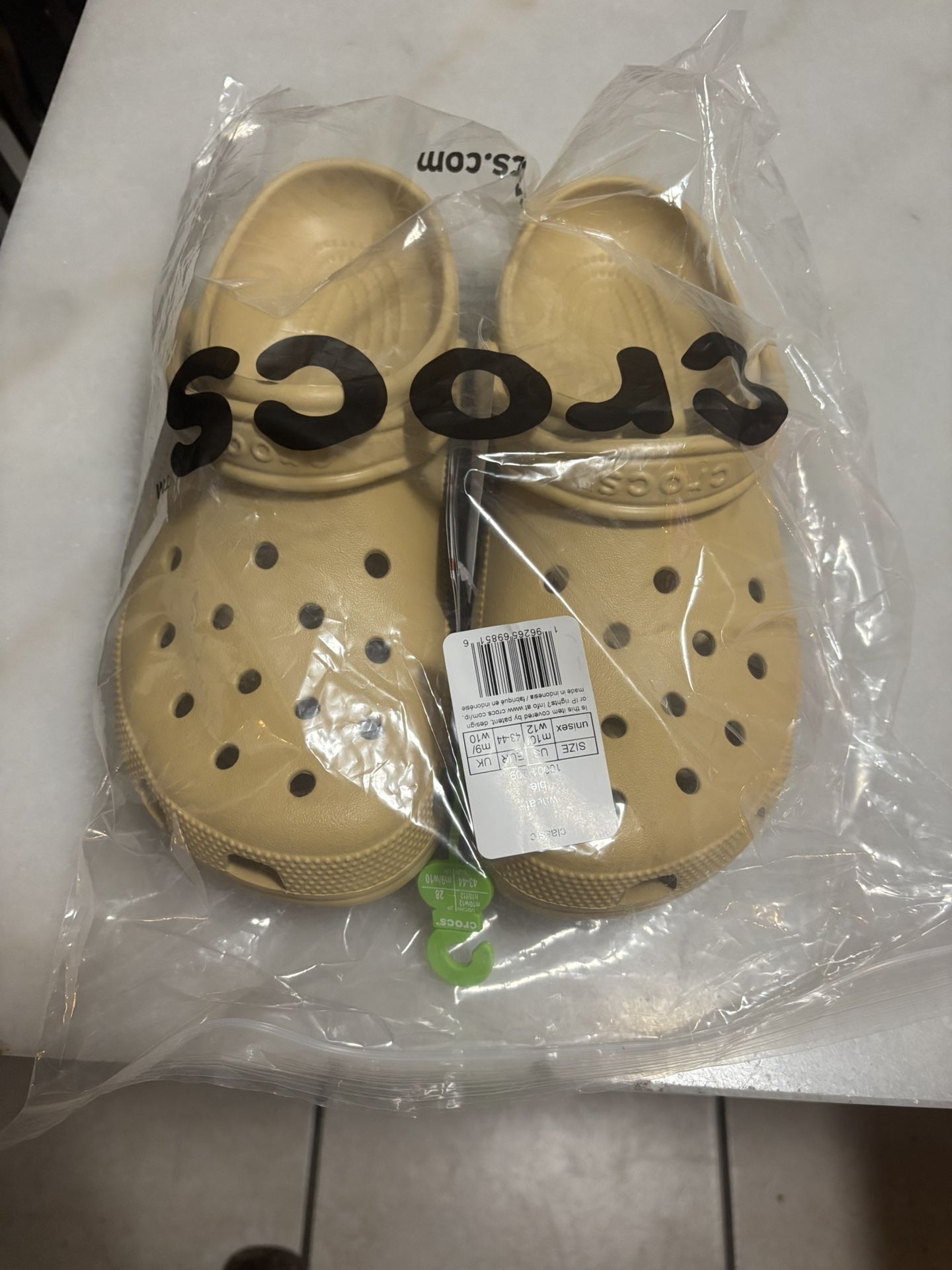 Crocs Size 10 Men