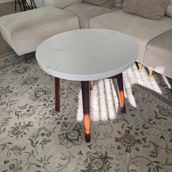 Modern Round Coffee Table – Marble Look Top