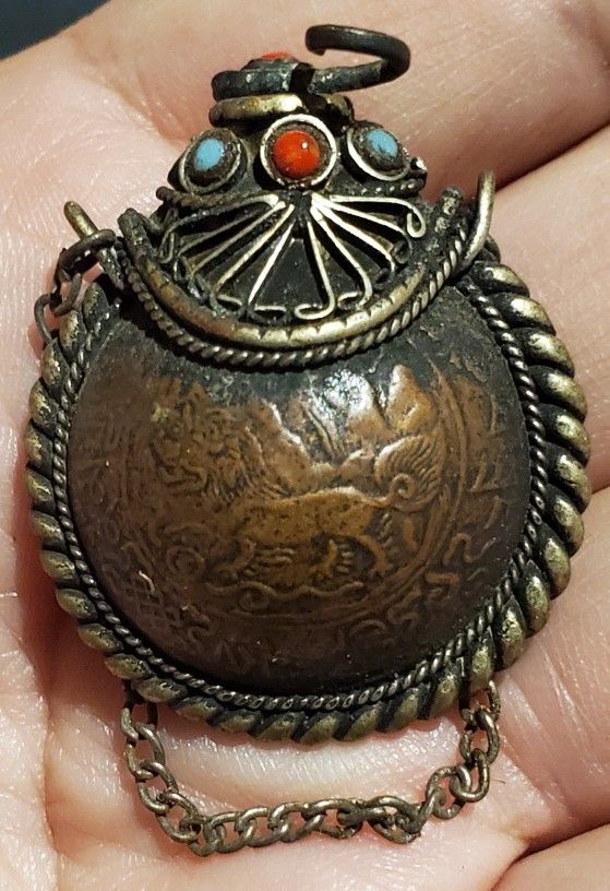 Tibeten Perfume Ornament