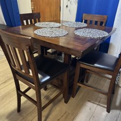 Dining Table With 4 Chairs 