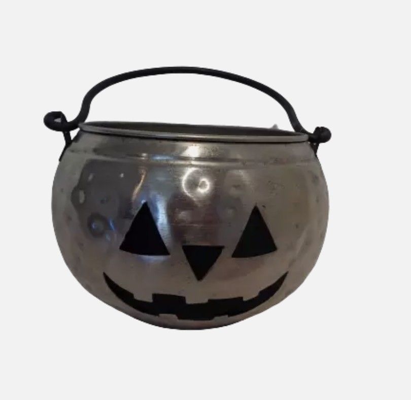 Bella Lux Silver Pumpkin Pillar Candle Cauldron / Holder