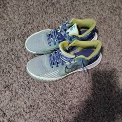 Under Armour Shoes Size 9 Light Blue 