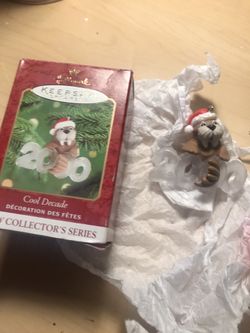 Hallmark COOL DECADE vintage ornament 2000 $15