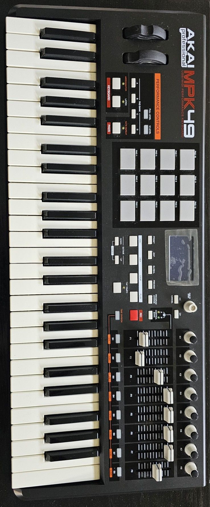 Akai MPK49
