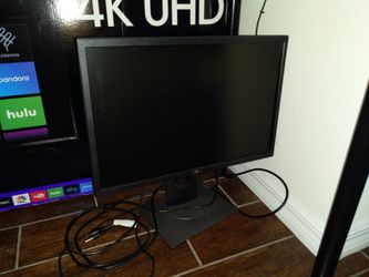 Dell Monitor Like New. Free HP Mouse