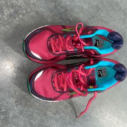 Brooks Women Size 9.5