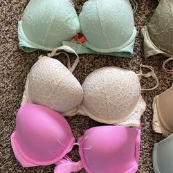 Victoria Secret & PINK bras, Size 32D for Sale in Hillsboro, OR